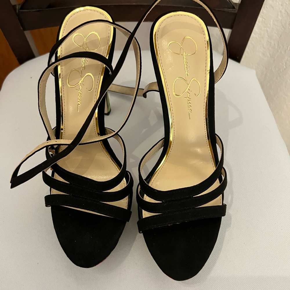 Jessica Simpson Platform heels size 8.5